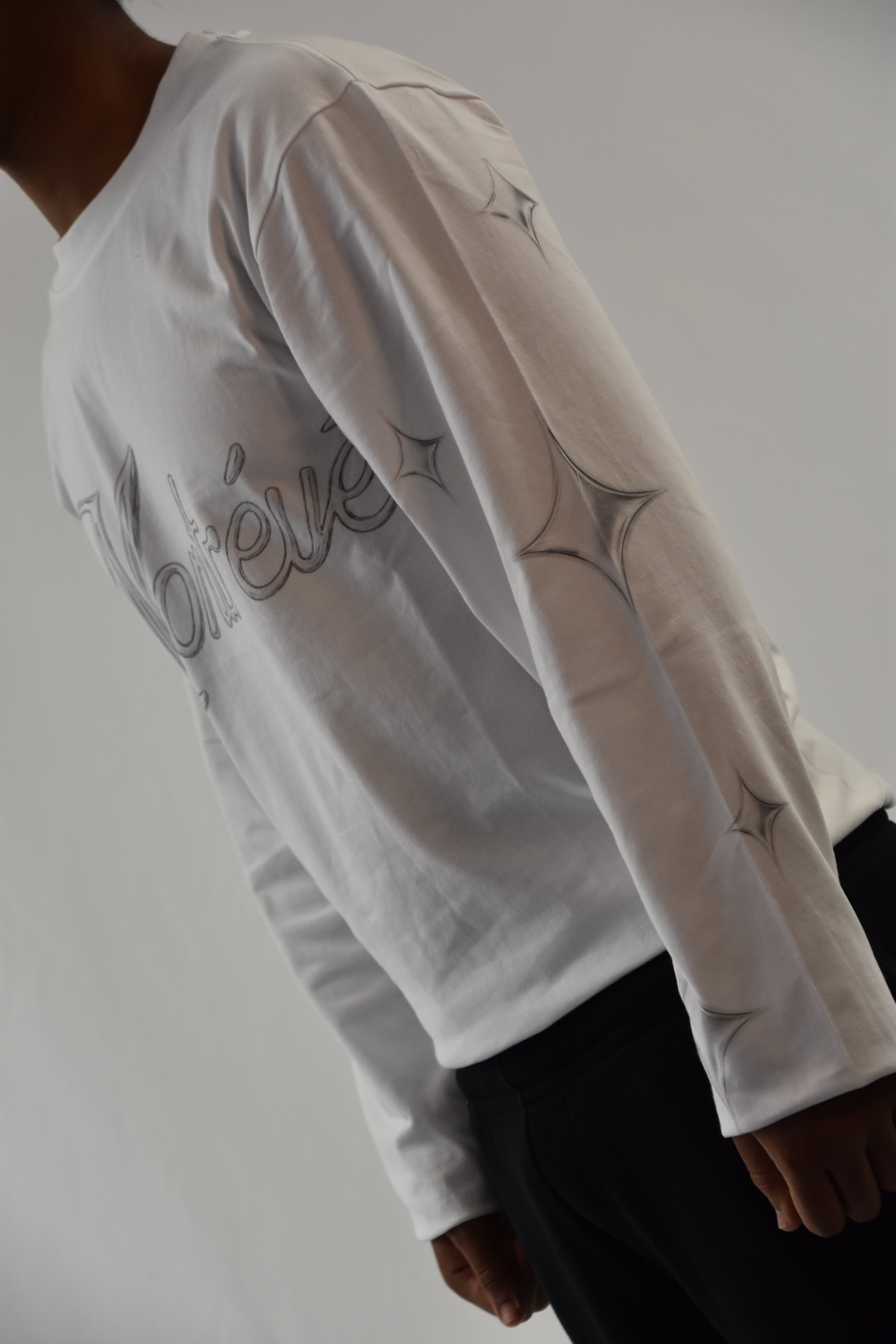 MONTRÉVÉ LONGSLEEVE | WHITE-GLASS | STARS