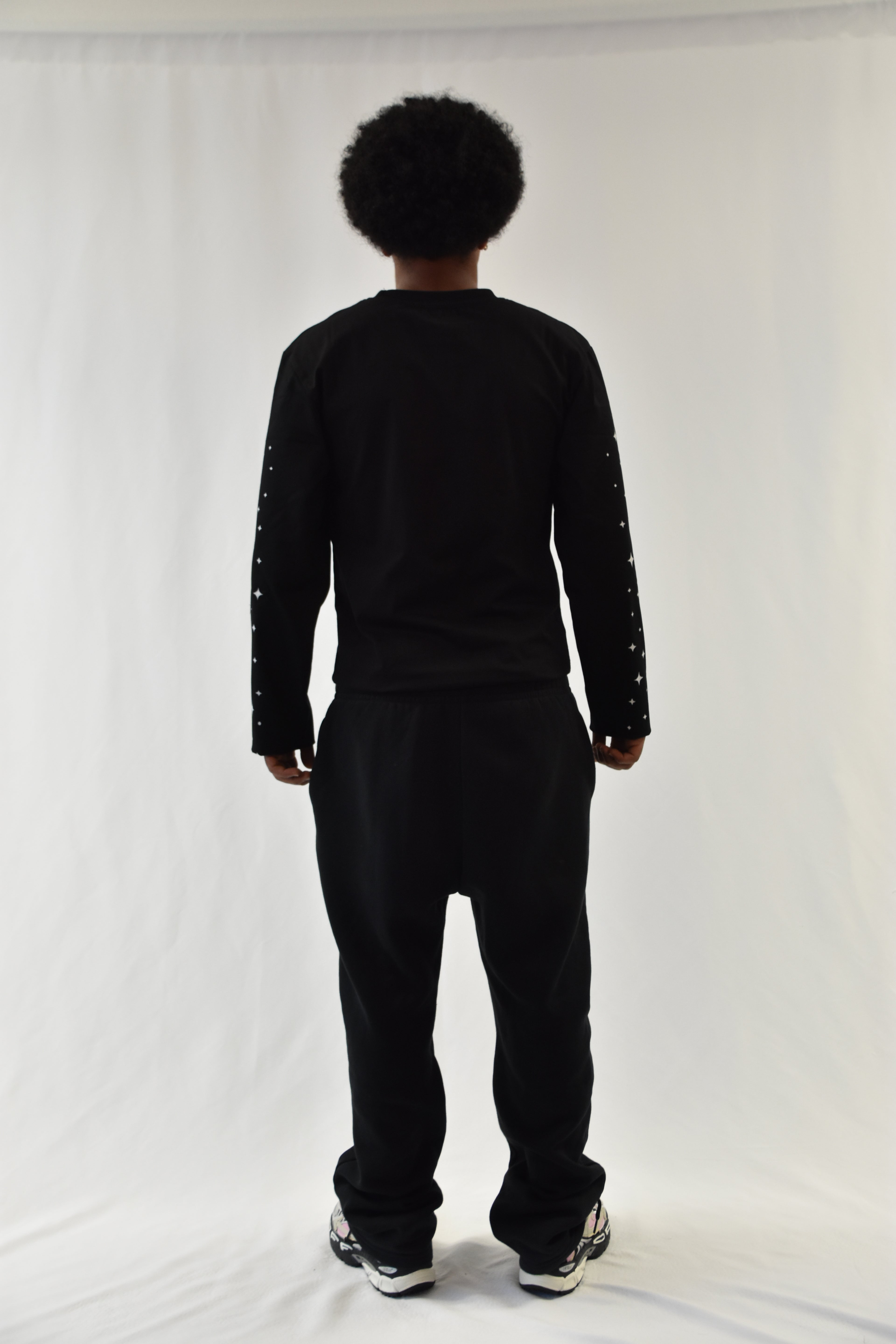 MONTRÉVÉ LONGSLEEVE | BLACK | STARS