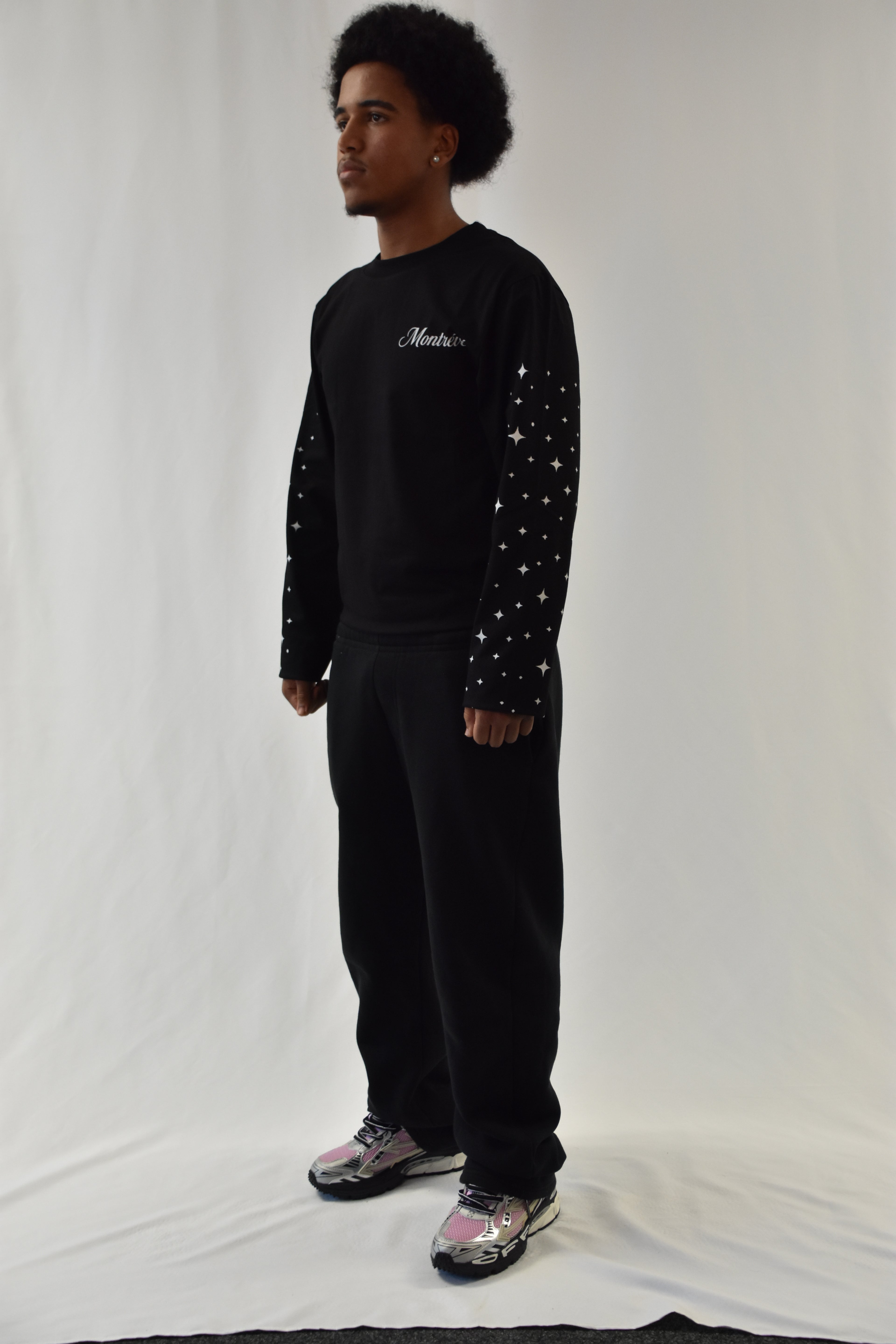 MONTRÉVÉ LONGSLEEVE | BLACK | STARS